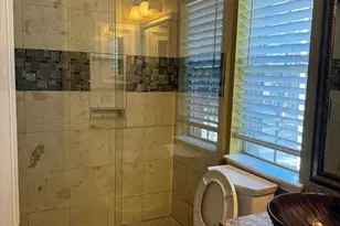 1722 Evergreen Ln, Pasadena, TX 77586 - Photo 6