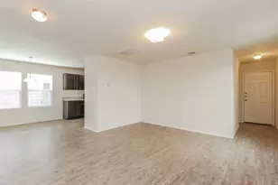 352 Upper Creek Dr, Willis, TX 77378 - Photo 6