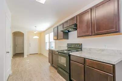 352 Upper Creek Drive, Willis, TX 77378 - Photo 4