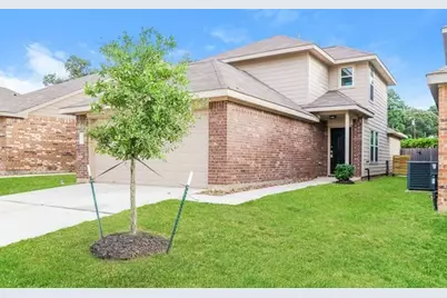 352 Upper Creek Drive, Willis, TX 77378 - Photo 2