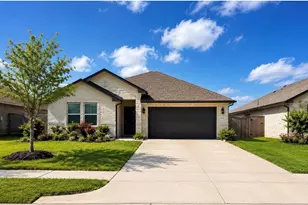 10520 Deussen Ln, Texas City, TX 77591 - Photo 2