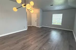 850 Saltcreek Bend Ln, La Marque, TX 77568 - Photo 1