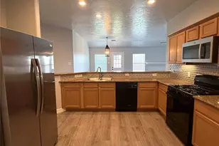 850 Saltcreek Bend Ln, La Marque, TX 77568 - Photo 4