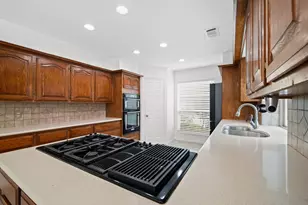 2701 St Andrews Pl, League City, TX 77573 - Photo 10