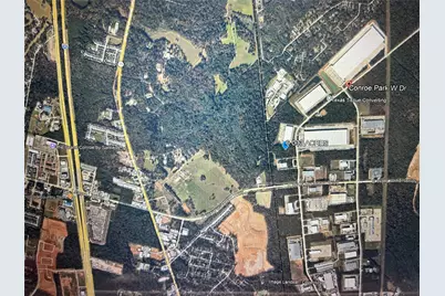 943 Conroe Park West Drive, Conroe, TX 77303 - Photo 2
