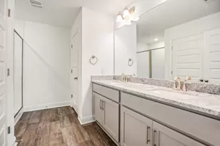 420 Bryan Wy, Angleton, TX 77515 - Photo 8