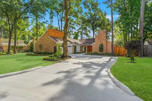 76 Woodhaven Wood Dr, The Woodlands, TX 77380 - Photo 1