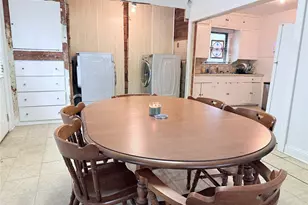 3213 Iowa St, Baytown, TX 77520 - Photo 8