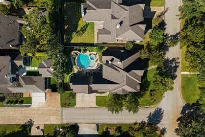 903 Wycliffe Drive, Houston, TX 77079 - Photo 48