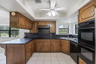 19 MockingBird Ln, Dayton, TX 77535 - Photo 8