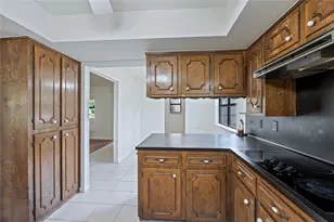 19 MockingBird Ln, Dayton, TX 77535 - Photo 10