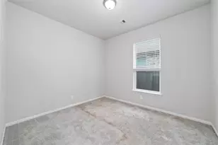 11710 Rosehall Reach Ln, Tomball, TX 77377 - Photo 10