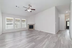 11710 Rosehall Reach Ln, Tomball, TX 77377 - Photo 12