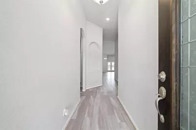11710 Rosehall Reach Ln, Tomball, TX 77377 - Photo 4