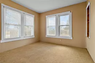 202 Robinson St, Edna, TX 77957 - Photo 8