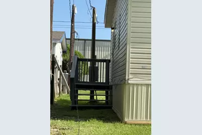 106 Courtland Court, Highlands, TX 77562 - Photo 18