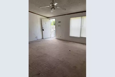 106 Courtland Court, Highlands, TX 77562 - Photo 2