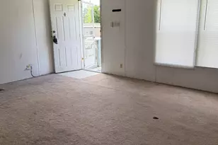 106 Courtland Ct, Highlands, TX 77562 - Photo 2
