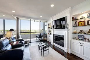 1111 Bering Dr, Houston, TX 77057 - Photo 4