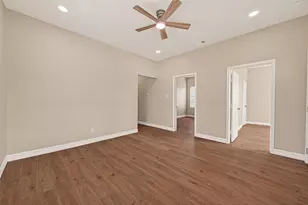 7927 Brays St, Houston, TX 77012 - Photo 16