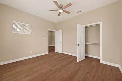 7927 Brays Street #B, Houston, TX 77012 - Photo 20