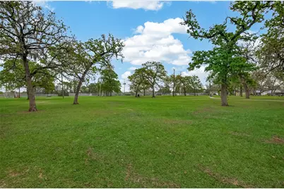 7927 Brays Street #B, Houston, TX 77012 - Photo 30