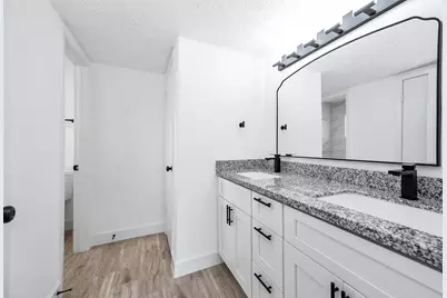 10402 Rancho Bernardo Lane, Sugar Land, TX 77498 - Photo 18