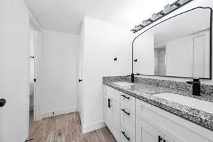 10402 Rancho Bernardo Ln, Sugar Land, TX 77498 - Photo 18