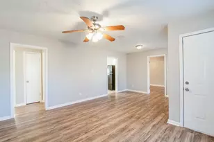 10201 Homestead Rd, Houston, TX 77016 - Photo 6