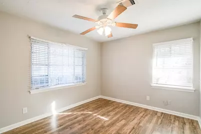 10201 Homestead Road, Houston, TX 77016 - Photo 28