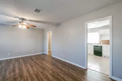 10201 Homestead Road, Houston, TX 77016 - Photo 10