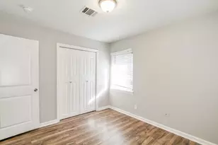 10201 Homestead Rd, Houston, TX 77016 - Photo 24