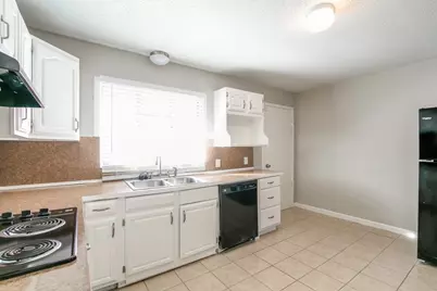 10201 Homestead Road, Houston, TX 77016 - Photo 12