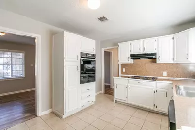 10201 Homestead Road, Houston, TX 77016 - Photo 14