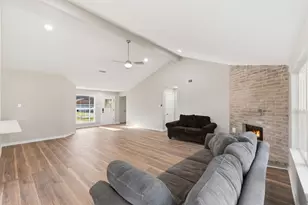 7707 Sorbete Dr, Houston, TX 77083 - Photo 10