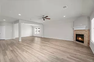 2221 Hay Field Ct, Conroe, TX 77384 - Photo 10