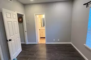 2414 Longview St, Austin, TX 78705 - Photo 18