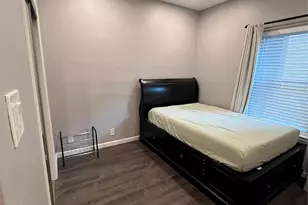 2414 Longview St, Austin, TX 78705 - Photo 24