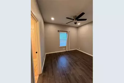 2414 Longview Street #202, Austin, TX 78705 - Photo 16