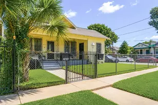 4019 Garrow St, Houston, TX 77003 - Photo 2