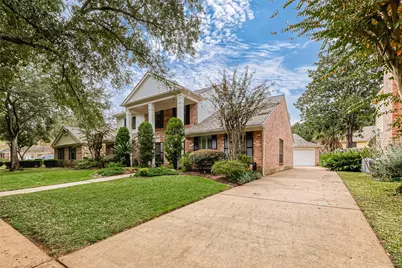 1935 S Cheyenne River Circle, Sugar Land, TX 77478 - Photo 2