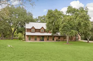 3123 Center Hill Cir, Bellville, TX 77418 - Photo 1