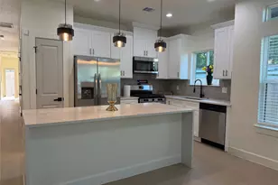 8318 Brandon St, Houston, TX 77051 - Photo 8