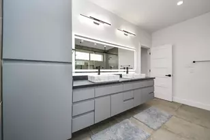 5327 S Braeswood Blvd, Houston, TX 77096 - Photo 24