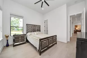 5327 S Braeswood Blvd, Houston, TX 77096 - Photo 28