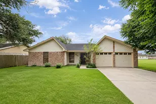 708 Shady Ln, La Marque, TX 77568 - Photo 1