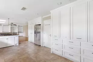 4842 Briarbend Dr, Houston, TX 77035 - Photo 18