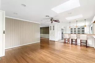 4842 Briarbend Dr, Houston, TX 77035 - Photo 12