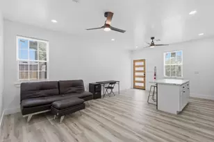 8209 Richland Dr, Houston, TX 77028 - Photo 2