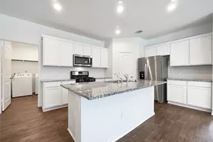 13912 Acadia Pt Ct, Conroe, TX 77384 - Photo 2